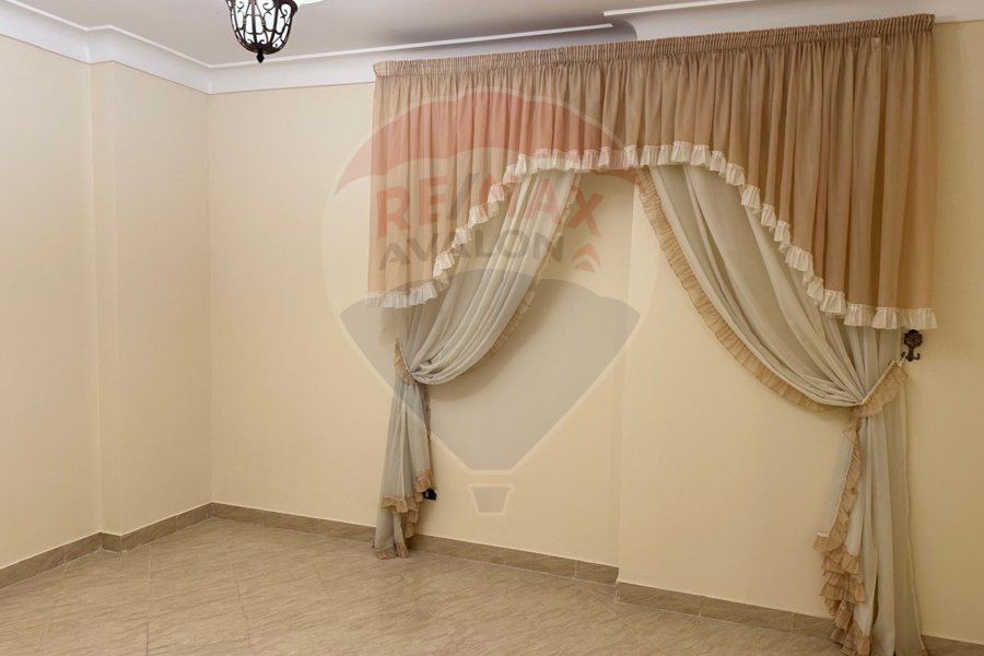 Apartment for rent 125 m Zezenia (Riad Basha St)