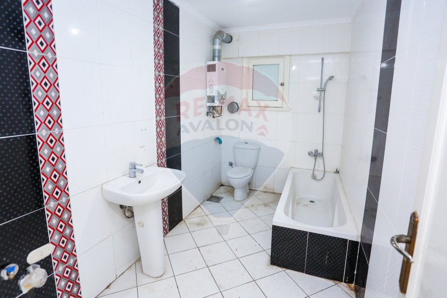 Apartment for Sale 160 m Louran (Steps From Shaarawy st - Abo Qeer St.)