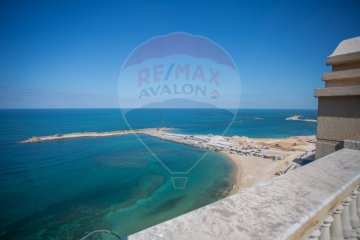 Penthouse for sale 400 m Al Saraya (directly on the sea)