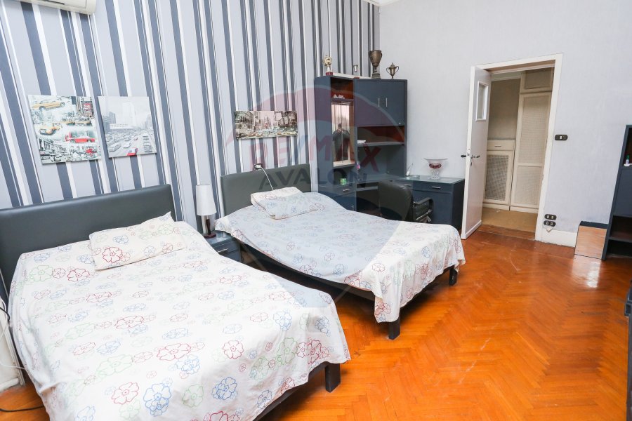 Apartment For Rent 370 m Latin District