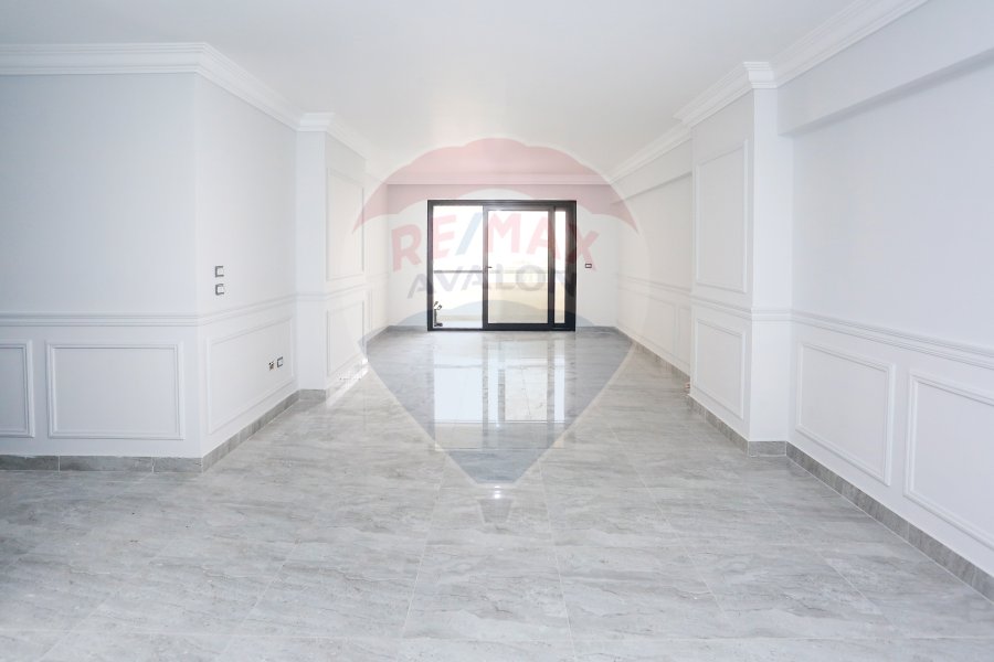 Apartment For Sale 215 m Smouha (East Towers Compound - Ryada St)