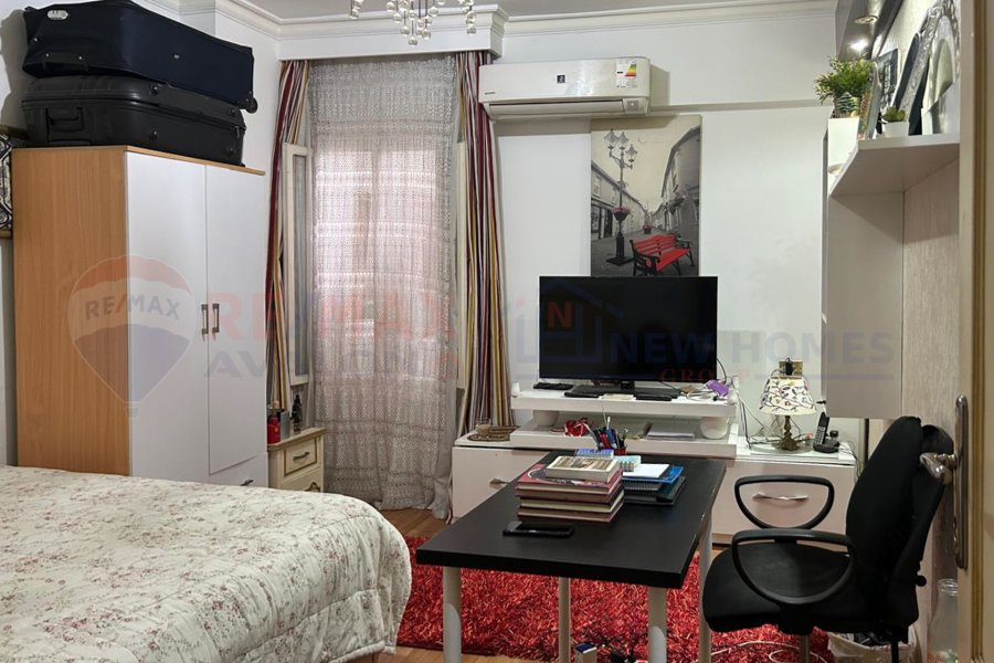 Apartment for sale 180 m Louran (Al-Iqbal St. directly on tram)