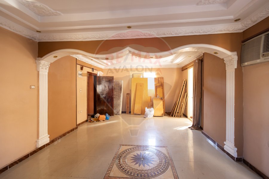 Apartment for sale 180 m Louran (Branched from Omar El-Mokhtar st)