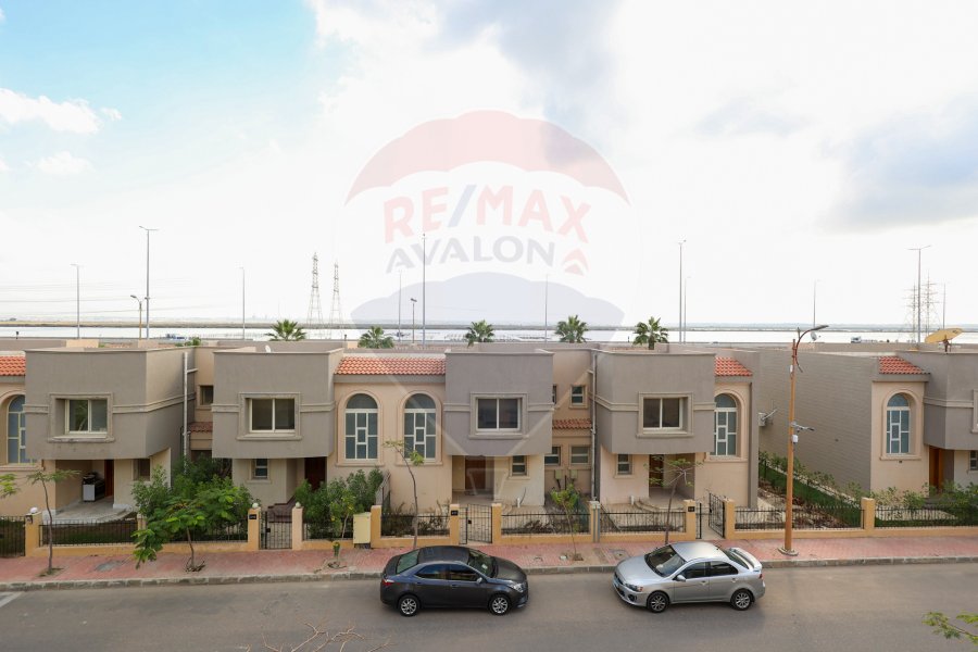 Villa for sale 400 m King Mariout (Alex West compound)
