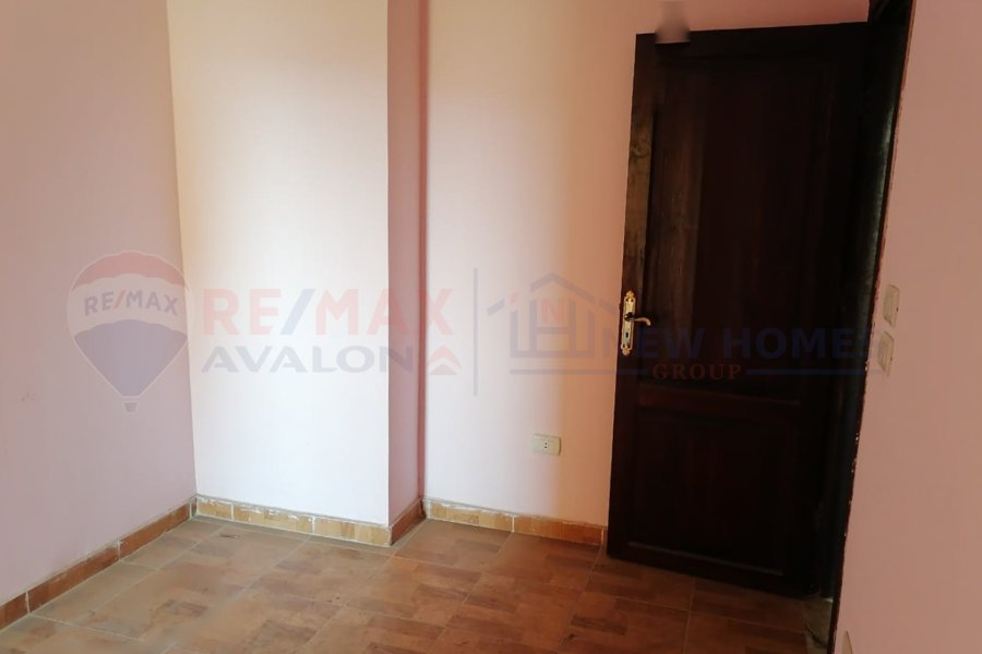 Apartment for 135 m Sporting (fourth number from the sea)