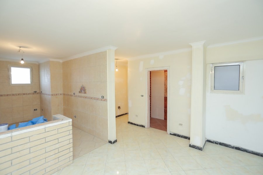 شقة للبيع 350م الوزارة