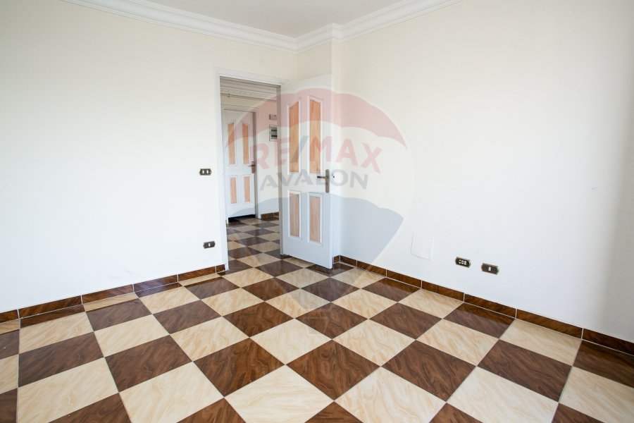 Apartment for rent 200 m Smouha (14 May bridge - open veiw on smouha club)