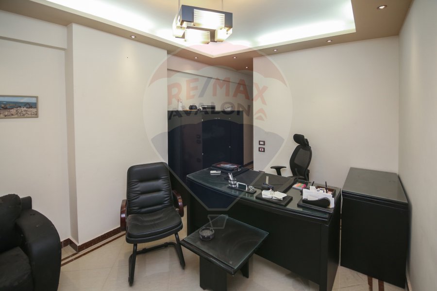 Administrative headquarters for sale 85 m Sporting (Delta Street)