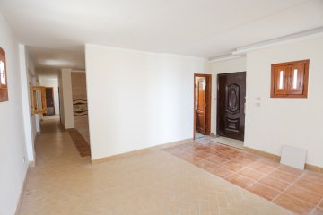 Apartment For Sale 200m Sporting (Luxour St.)
