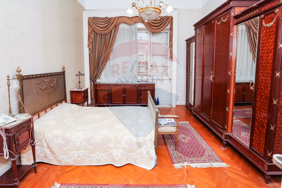Apartment For Rent 370 m Latin District