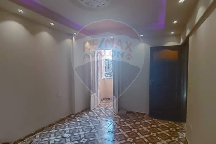 Apartment for sale 90 m Moharam Bek (Madenat El Shabab)
