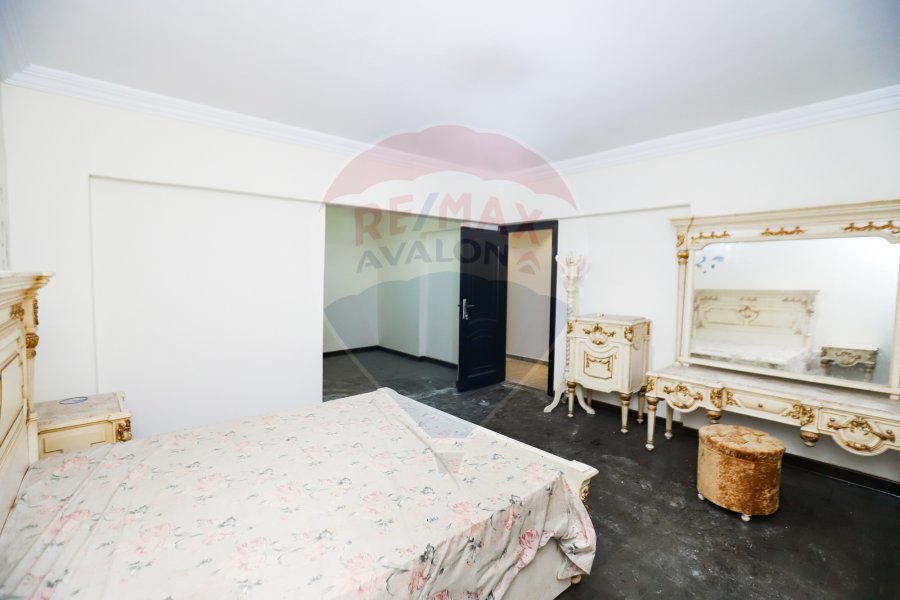 Apartment for sale 250m Roushdy (ibrahim helmy st)