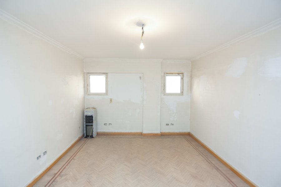 شقة للبيع 350م الوزارة