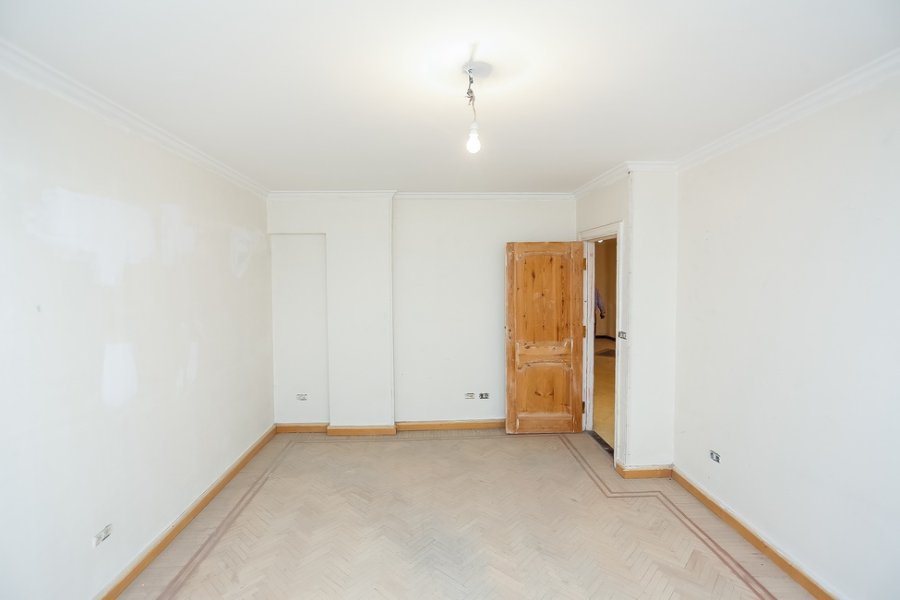 شقة للبيع 350م الوزارة