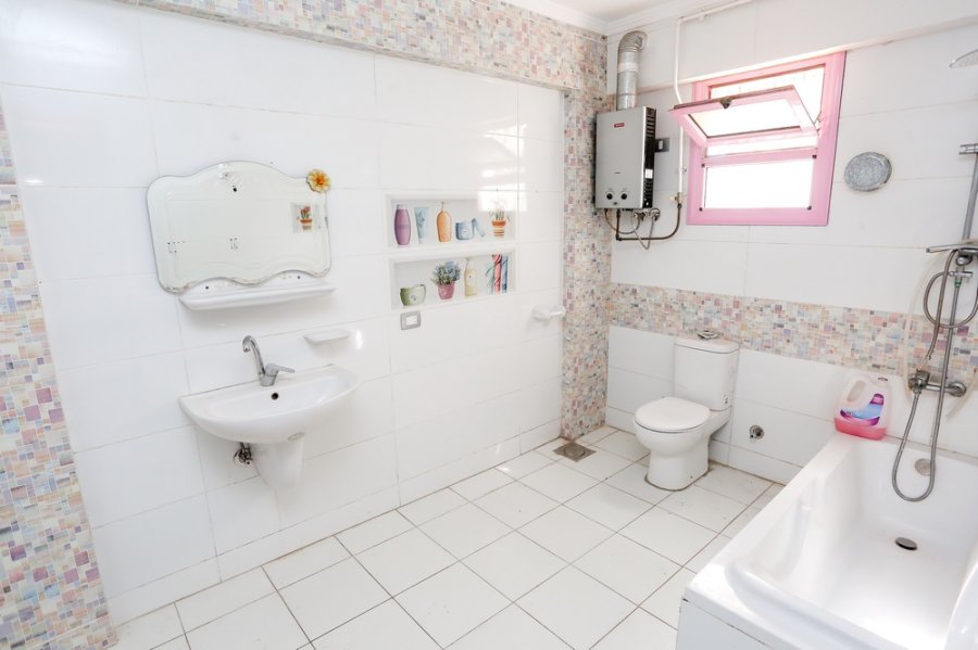 شقة للبيع 185م سموحة  ( كوبري 14 مايو)