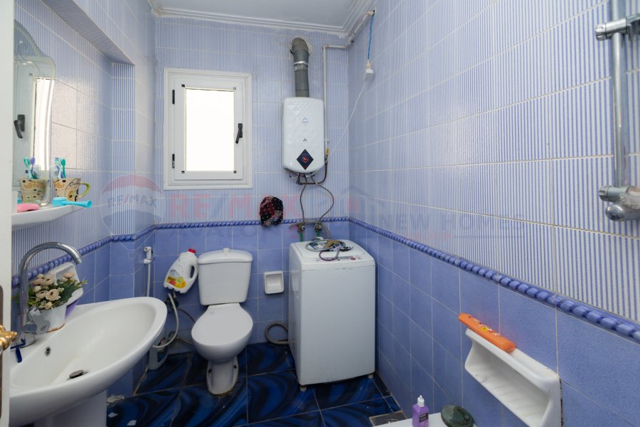 Apartment for sale 265 m Al-Mandara (Third number from the sea)