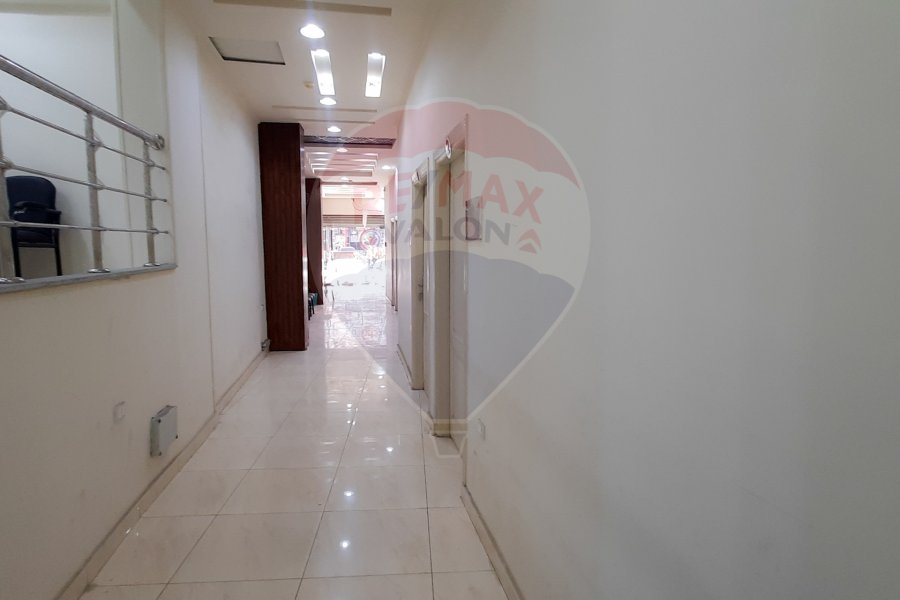 مركز طبي للإيجار 450 م الهانوفيل (طريق اسكندرية مطروح)