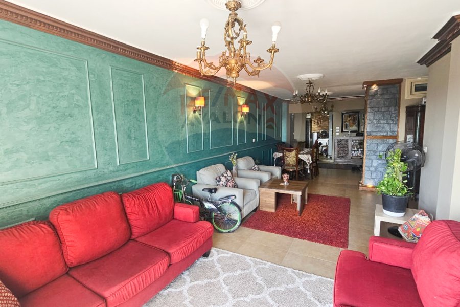 Apartment for sale 200 m Mostafa Kamel (steps from Kiroseiz Bridge Smouha)