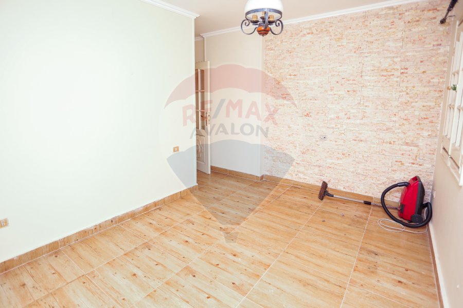 apartment for sale 185 m Camp Ceasar (Ahmed Qamha st)