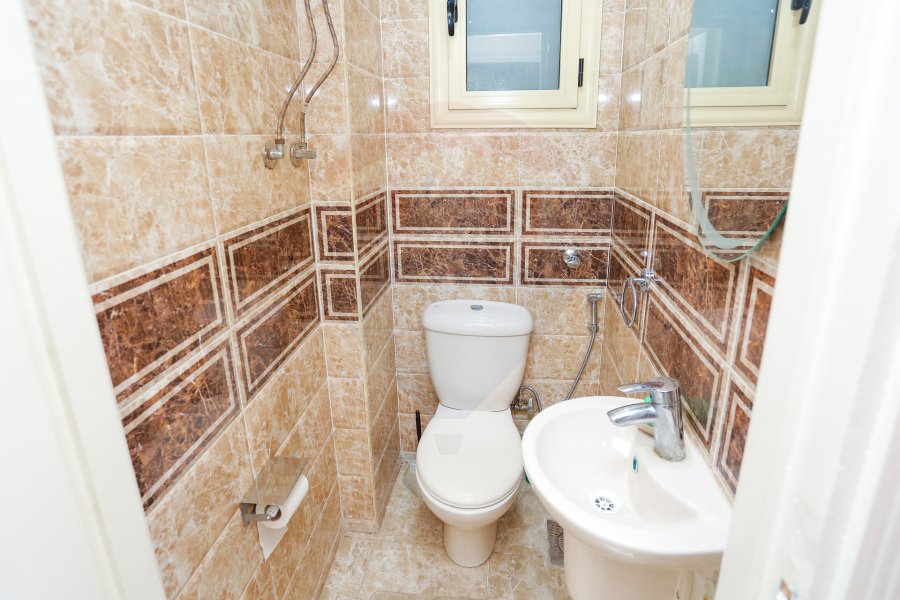 Apartment For Sale 180 m Kafr Abdo (ٍSteps From Sant Giyn Square)