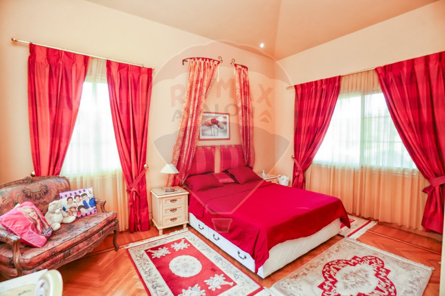 villa for sale 3,000 m King Mariout (Qusor area)