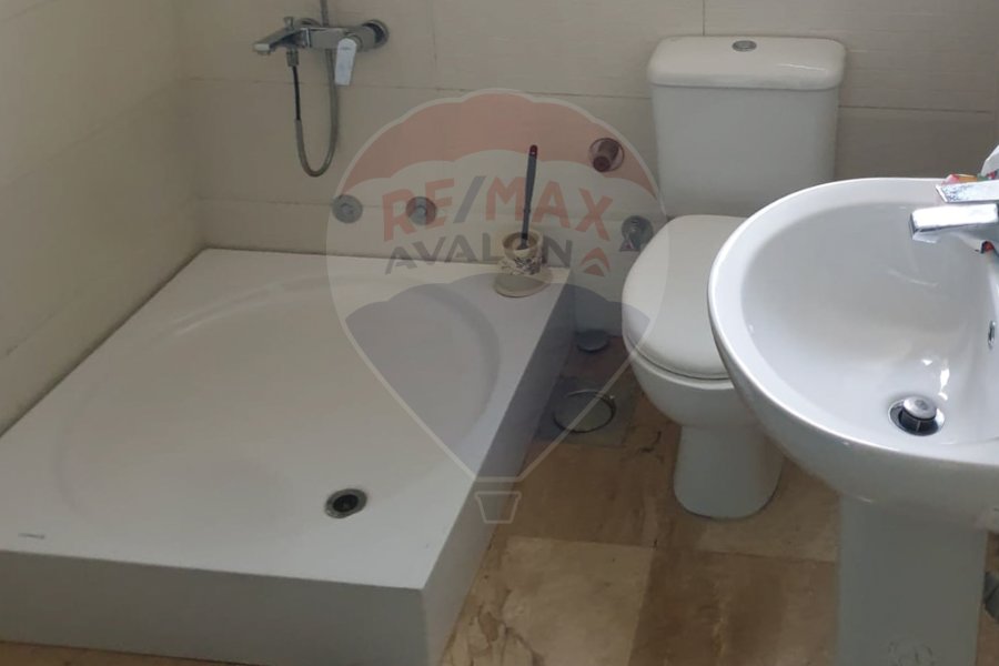 Apartment for rent 197 m Stanly (Directly on the sea)