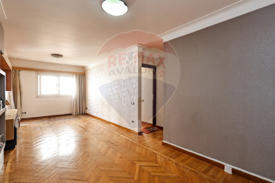 Apartment for rent furnished 244 m Saba Pasha (Seria Royal Plaza Towers)