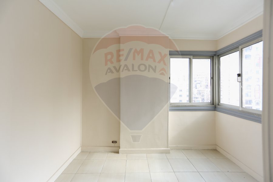 Apartment for sale 100 m San Stefano (Next to Four Season)