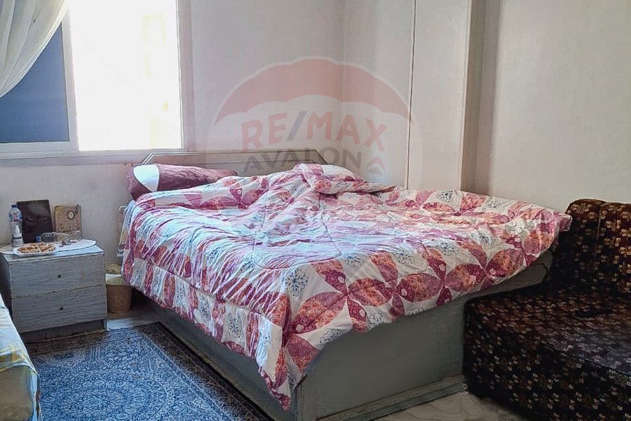 Apartment for sale 150 m Steps from AbuQir St (Behind Arwam Church)