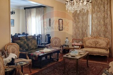 Villa for sale 553 m Kafr Abdo (Abdel Moneim Riad st.)