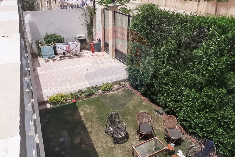 فيلا للبيع 170م + 250 حديقة - كينج مريوط (شارع موتيل)