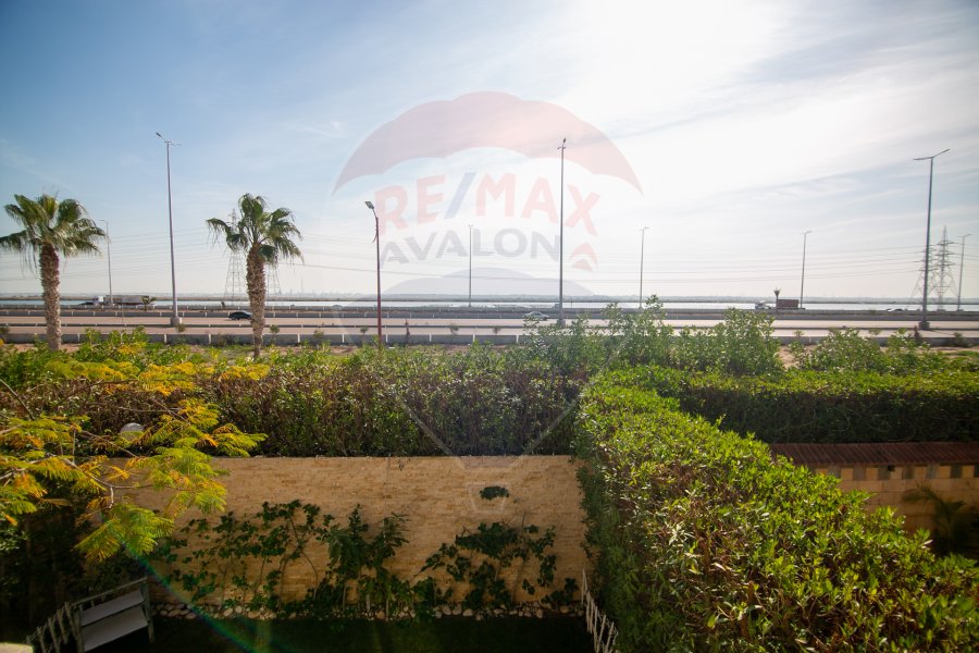 Town house villa for sale 205 m King Mariout (Alex west)