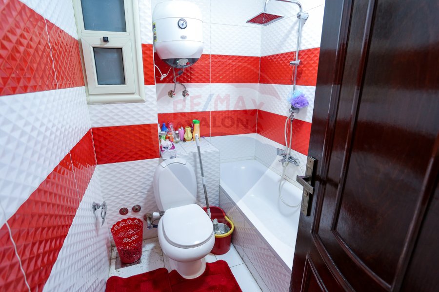 Apartment for Sale 145 m Kafr Abdo (Sakina Bnt El Hussien St)