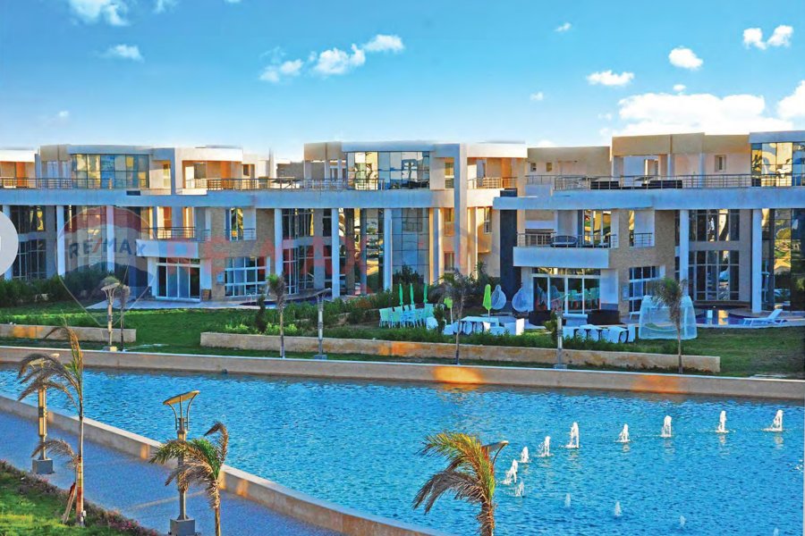 شاليه + روف للبيع الساحل (مارسيليا بيتش 4 - سيدي عبد الرحمن) 85 م شاليه + 85 م روف