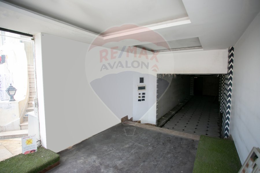 Shop for rent, 120 m², Sporting (Abu Qir St, in front of Sporting Club)