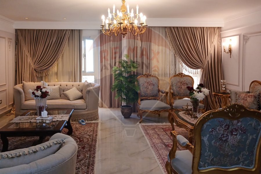 Apartment for sale 341 m El Shlalt (Cleopatra Plaza Towers)
