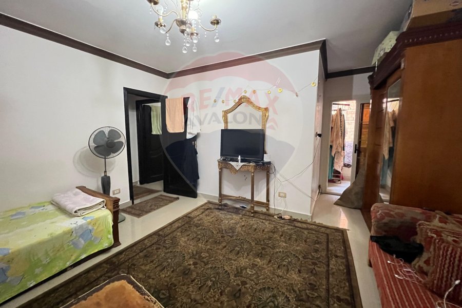 Apartment for sale 180 m Smouha (50 St- Steps From Fawzi Moaaz)