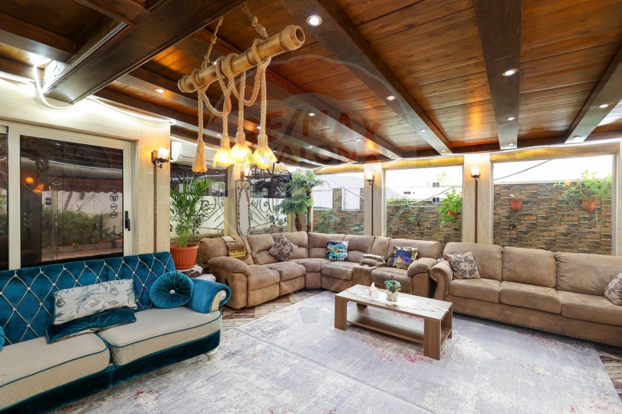 Villa for sale 295 m Maamoura Beach (steps from the sea)