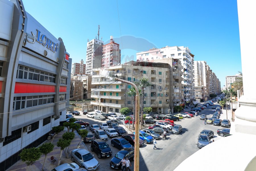 Apartment for sale 170 m Smouha (Tot Ankh Amon St.)