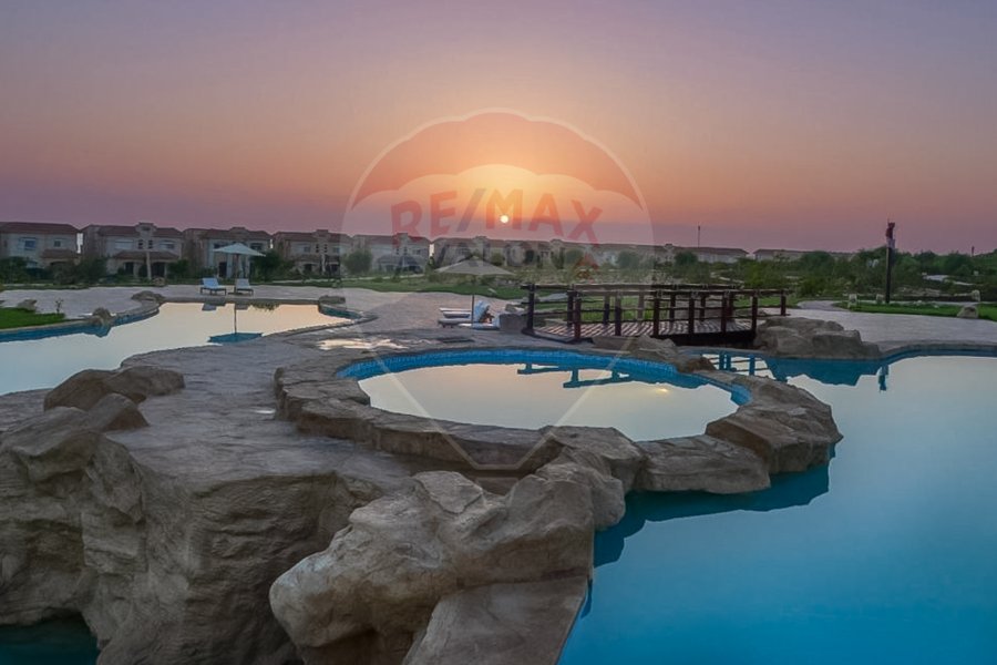 Villa Town House for sale North Coast (Sidi Abdelrahman - kilo 142) 168 m