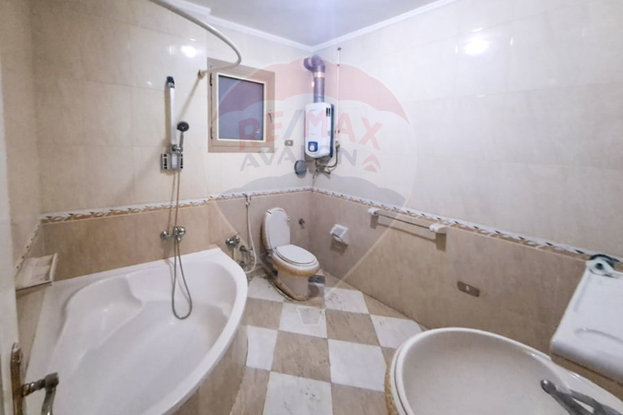 Apartment for sale 206 m Gleem (beside Jewelry Palace)