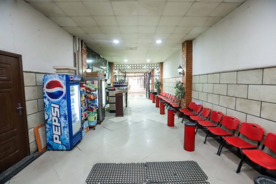 مقر تجاري للبيع 327م سموحة (السوق التجاري - بجوار مول زهران)