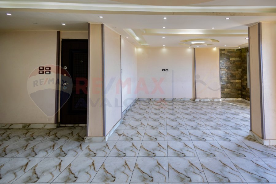 Apartment for sale 187 m Cleopatra (directly on the sea)