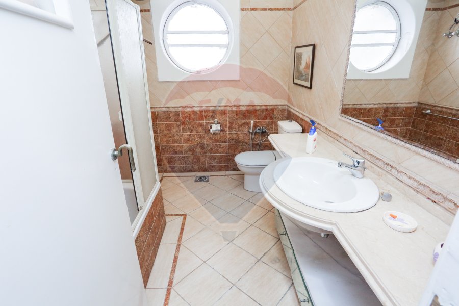 Apartment For Rent 370 m Latin District