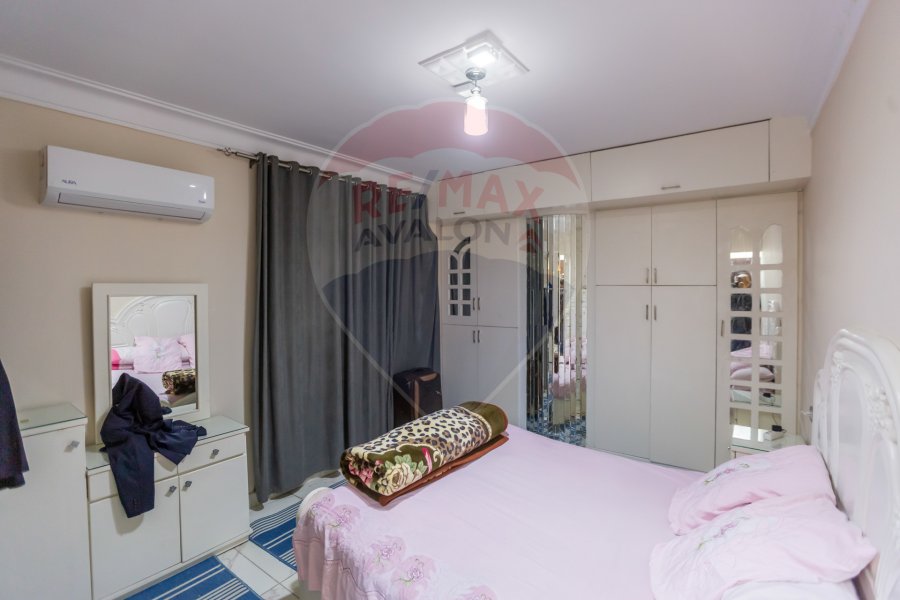 Administrative apartment for sale 170 m AL Mandara (Directly on the sea)