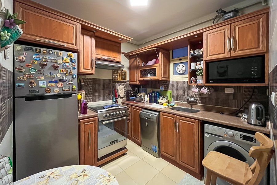 Apartment for sale 210 m Kafr Abdo (Sakina bint Al Hussein St.)