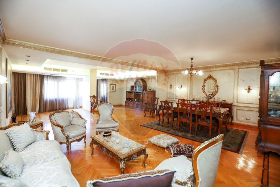 Apartment For Sale 300 m Gleem (Abo Qer St.)