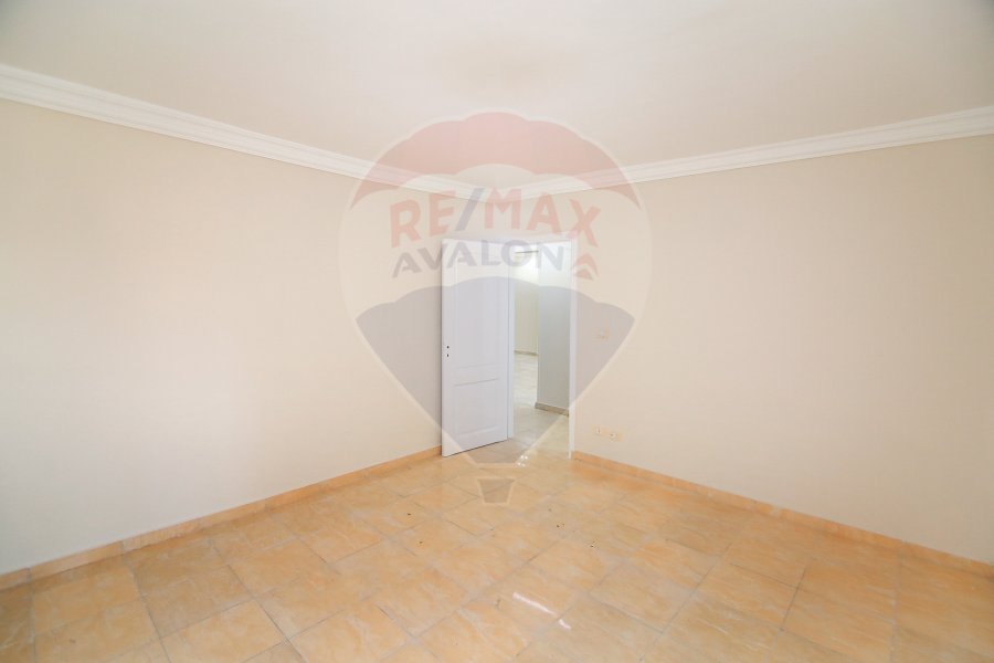 Apartment for sale 175 m Al Ibrahimeya (Port Said St)