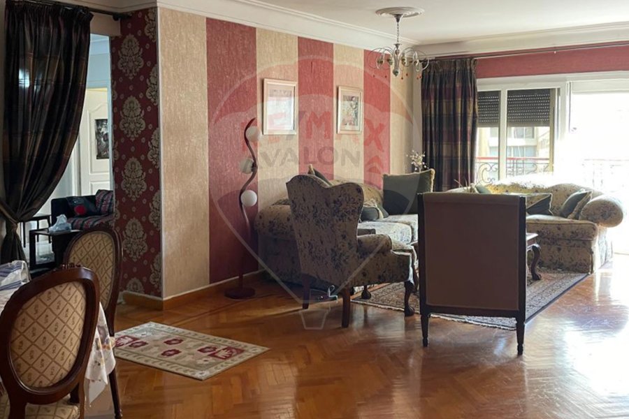 Apartment for sale 250 m Smouha (in front of Pharos University)