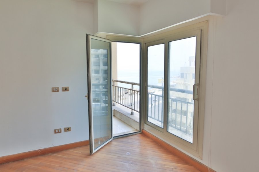 Apartment for sale 480m Laurent - Korneish Road
